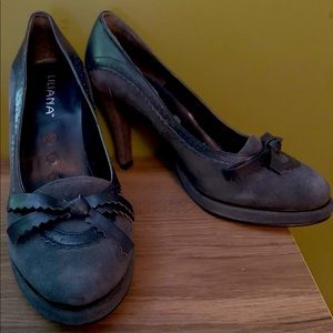 Liliana navy leather heels size 39, BNIB